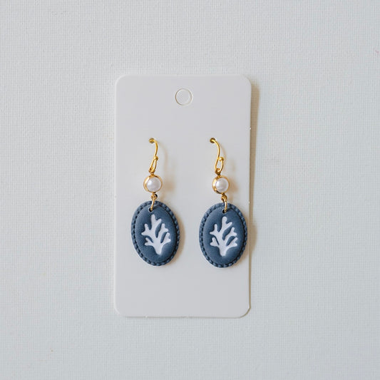 Coastal Cameo