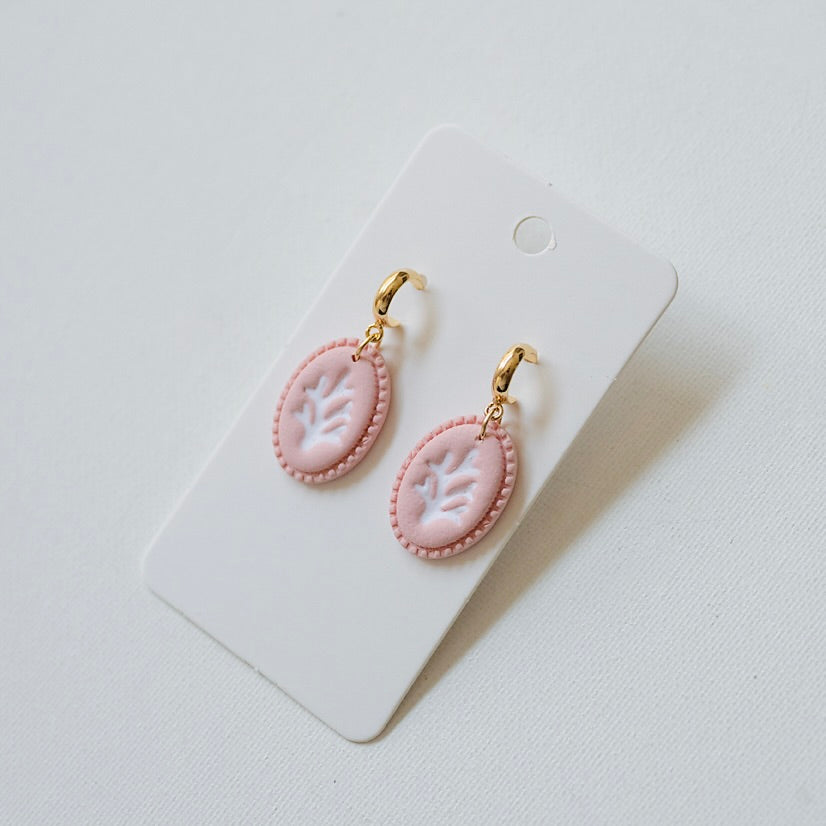 Pink Reef Cameo